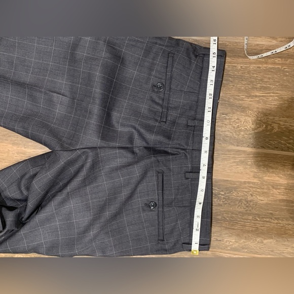 NWOT ROSSI MAN CHARCOAL PLAID SIZE 34S 3PC SUIT - Picture 8 of 12